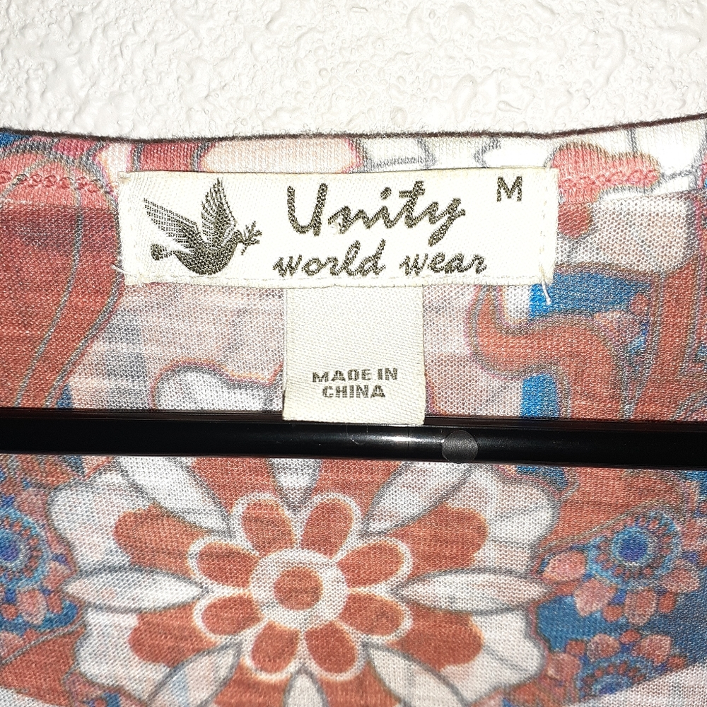 UNITY TOP - Picture 2 of 3